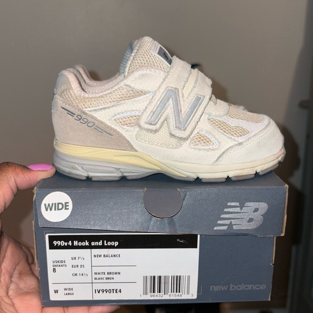 Newbalance 990v4 size 8c wide